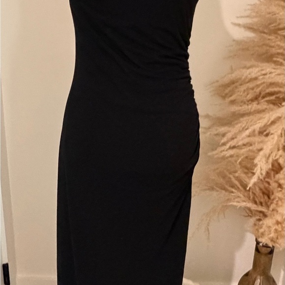 Heather by Bordeaux Elegant Black Dress - Picture 4 of 6